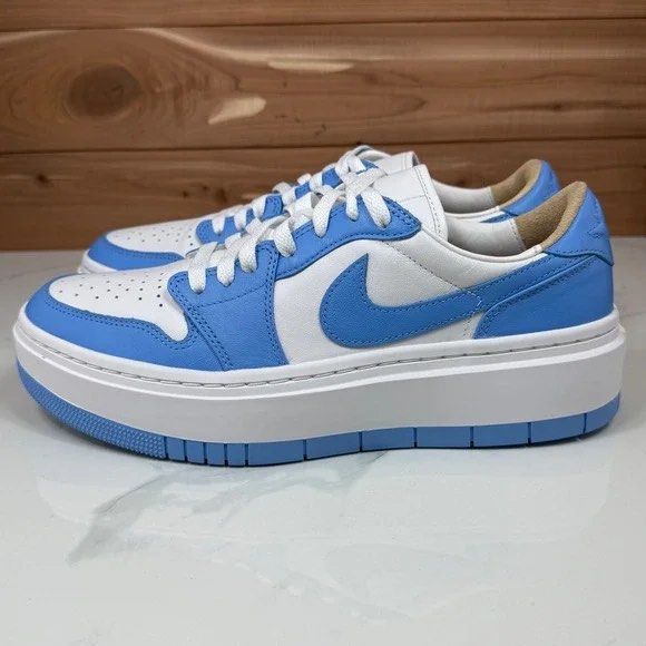 Size 10 Mens Jordan 1 Low elevate (Category: Sneakers) located in Las Pinas. Submitted by volerb (Listing ID 1411195607, Image 2). Description: Size 10 mens / 11.5 womens.