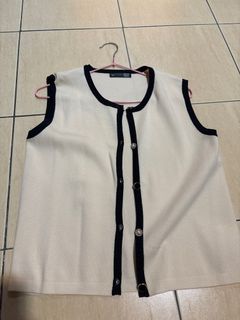 (Category: ) located in . Submitted by shopaholics___ (Listing ID 1411105044, Image 1). Description: .