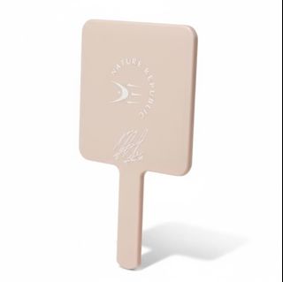 (Category: ) located in . Submitted by laduree_preorder (Listing ID 1411230921, Image 1). Description: .