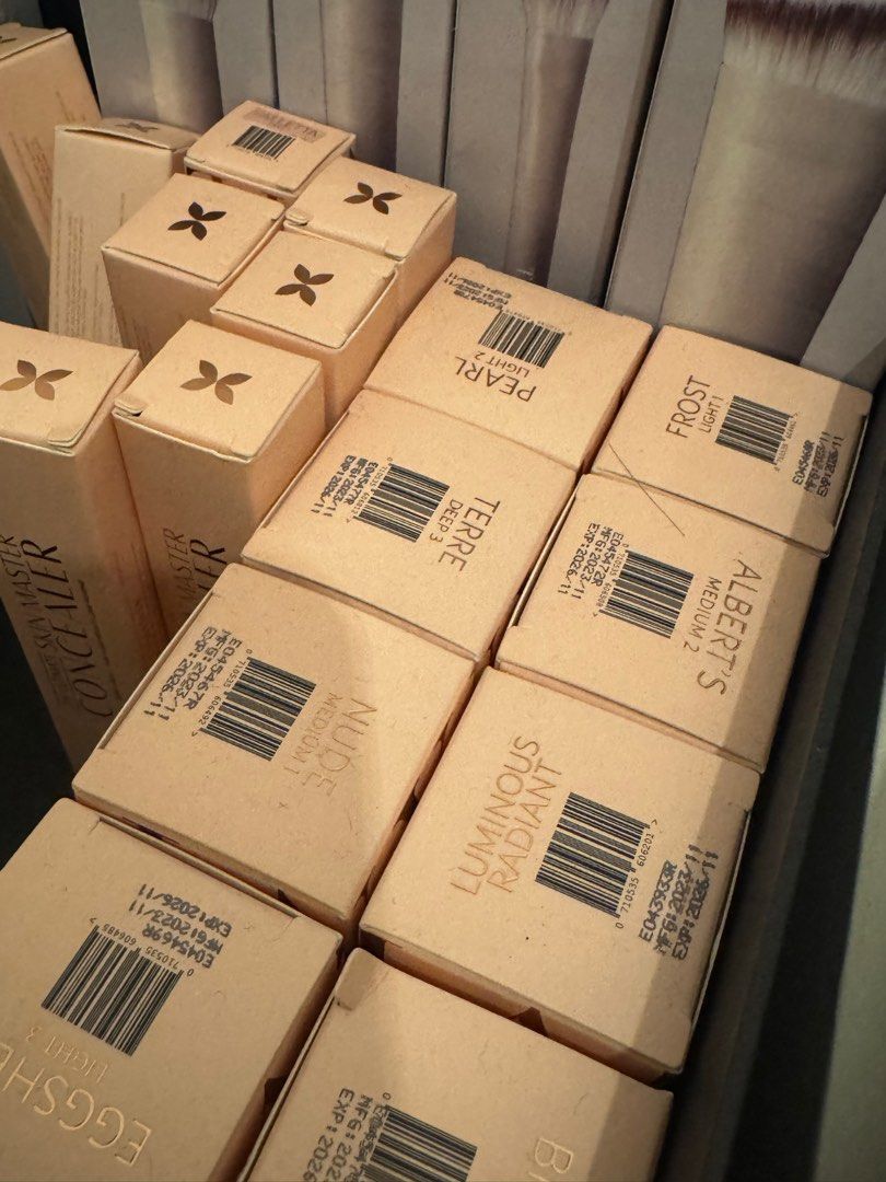 TEVIANT Ultimate Skin Master Foundation (Category: Makeup) located in Makati City. Submitted by ysabelkgsk (Listing ID 1411244522, Image 2). Description: BRAND NEW, Shades available on pictures Sold as 995 brand new retail Selling for lower .