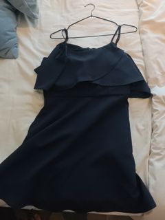 (Category: ) located in . Submitted by shopforclothessss (Listing ID 1411119398, Image 1). Description: .