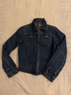 (Category: ) located in . Submitted by thriftflipz (Listing ID 1411257598, Image 1). Description: .