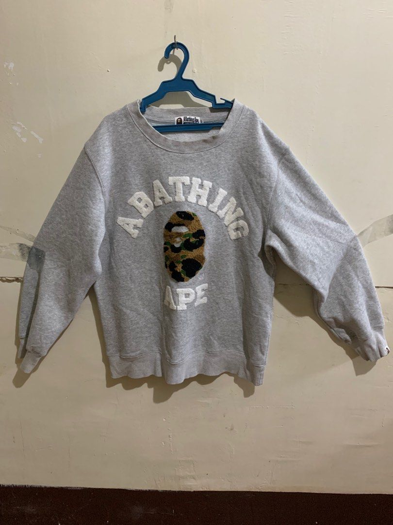 A bathing ape sleeve (Category: Activewear) located in Marawi City. Submitted by biidnillah (Listing ID 1411365734, Image 1). Description: A bathing ape sleeve Gamosa print Dimes:w23L27 Off/legit Cut washtag .