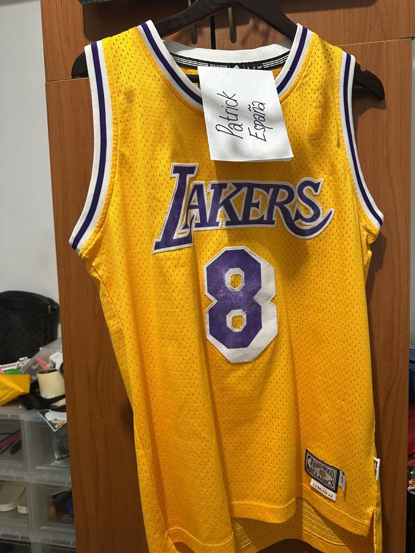 Adidas Rookie Kobe Bryant Jersey (Category: Activewear) located in Makati City. Submitted by patstrillthangs (Listing ID 1411335553, Image 2). Description: Adi Home Rookie Kobe Swingman Jersey Size Small (Fits like Medium for Modern Nike Jersey) Jersey has great color rate (Flaw is the print on the patch they to be restored) Acquired from NBA Store in Glorietta last 2017 50th Anniversary NBA logo 2.3k Makati meetup or shipping Vouch/LC all you wa