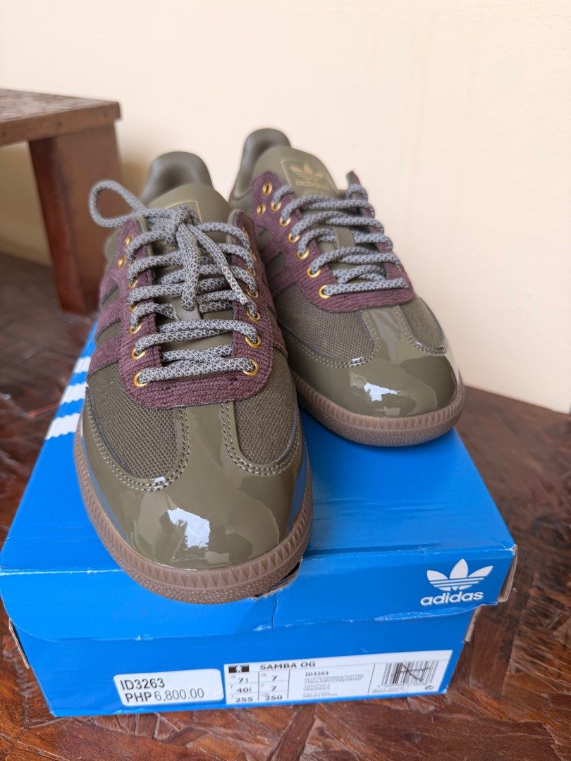 Adidas Samba OG Alwayth in Olive Strata (Category: Sneakers) located in Manila. Submitted by dashcash (Listing ID 1411448623, Image 3). Description: - Adidas Samba OG Alwayth sneakers - Color: Olive green and burgundy - Size: US 7.5 / UK 7 For gift ko sana kaso wrong size pala 🤦‍♀️ Negotiable Can do same day delivery via lalamove.