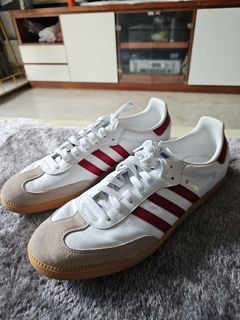 (Category: ) located in . Submitted by sneaksole (Listing ID 1411319453, Image 1). Description: .