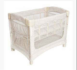 (Category: ) located in . Submitted by shopmycloset_101 (Listing ID 1411353769, Image 1). Description: .