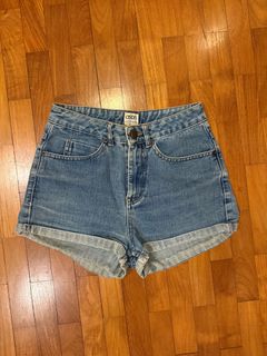 (Category: ) located in . Submitted by lunaloverxo (Listing ID 1411373818, Image 1). Description: .