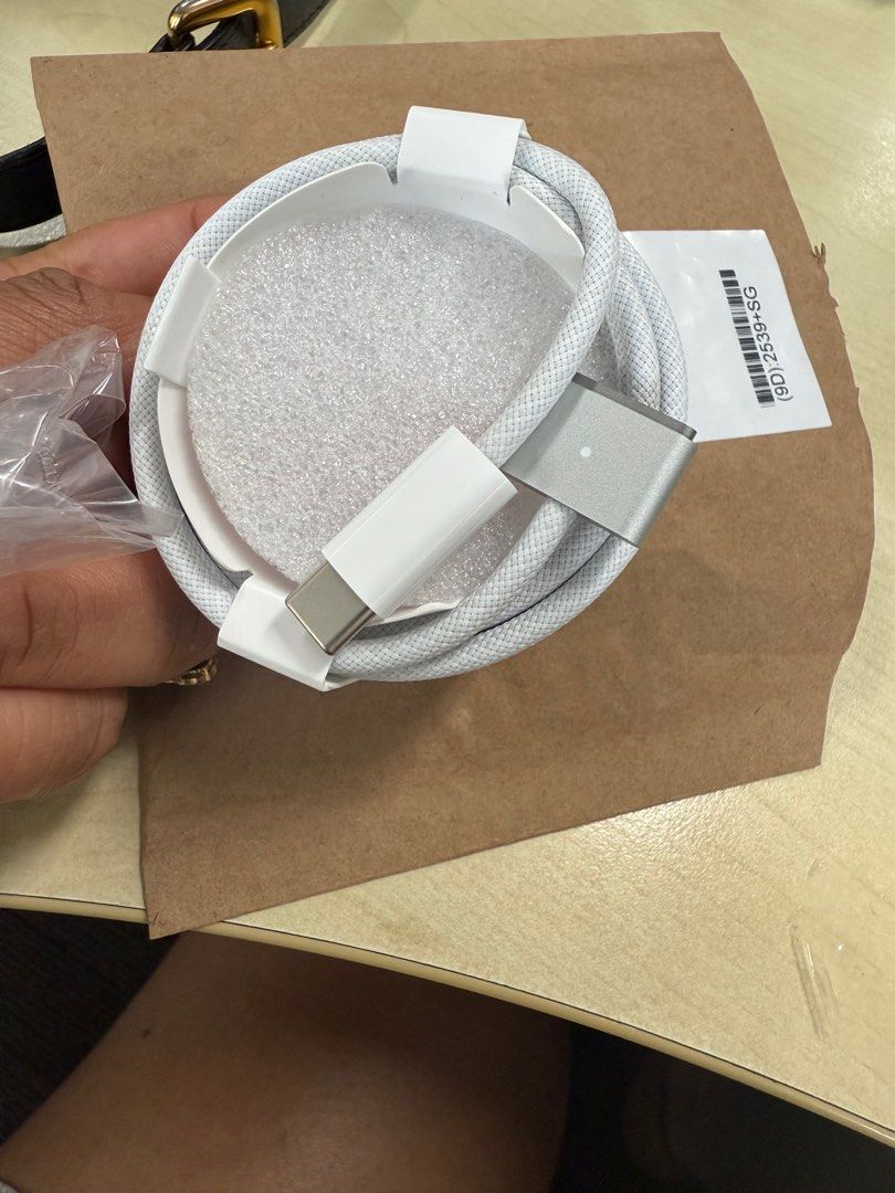 Authentic Apple charger cable magsafe406050525320335361
