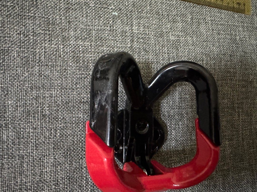 Bicycle Frame Hook (Category: Parts & Accessories) located in Singapore. Submitted by then_k (Listing ID 1411414521, Image 3). Description: Carabiner style hook for bicycle frames. Comes with necessary screws Installed once & didn’t like it Rfs: not what I wanted for my bike Note that red colour has some scratches on surface but still fully functional (see pic) 1 for $6 2 for $12 Meetup West side to deal.