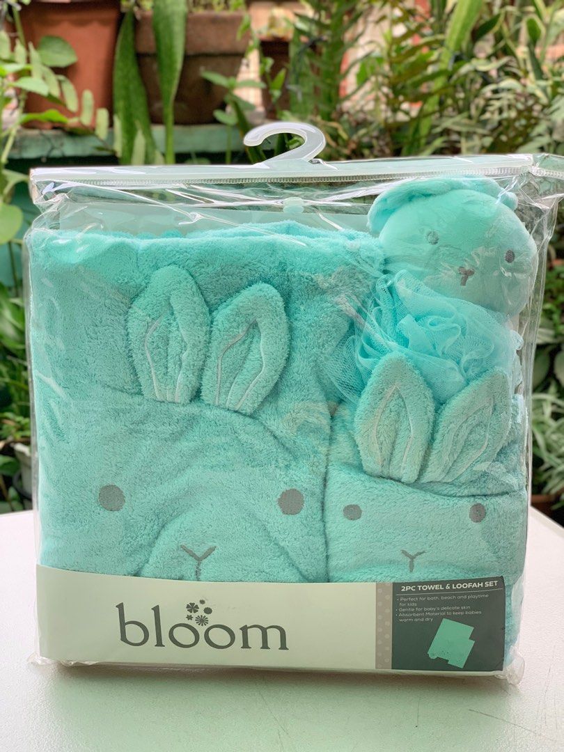 Bloom 2pc towel and loofah set (Category: Other Baby Bathing & Changing Needs) located in Malabon City. Submitted by kirstenandmikaelsonlinestore (Listing ID 1411268687, Image 1). Description: .