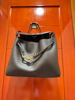 (Kategori: ) berada di . Dikirim oleh useditemsstore (ID iklan 1411293076, Gambar 1). Deskripsi: .