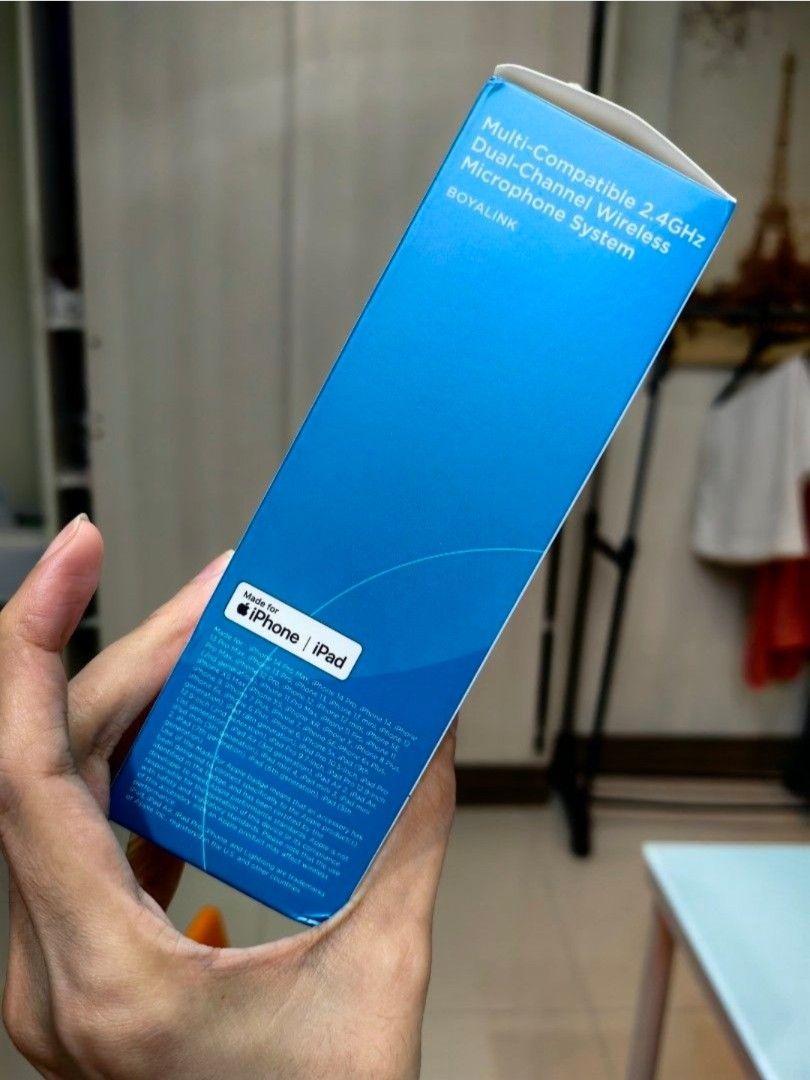 BOYALINK (Category: Microphones) located in Del Monte. Submitted by loveko_77 (Listing ID 1411405575, Image 3). Description: BOYALINK Brandnew 1 receiver 2 transmitter Charging box usb type c and for iphone for iphone , android, dslr, camera .