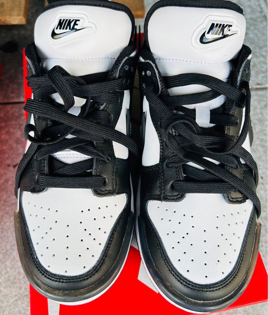 Brand New Authentic Nike Dunk Low Twist (Category: Sneakers) located in Quezon City. Submitted by crisha12 (Listing ID 1411347916, Image 2). Description: Size 7- 24cm.