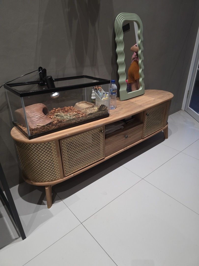 Buffet Tv, Perabotan Rumah di Carousell