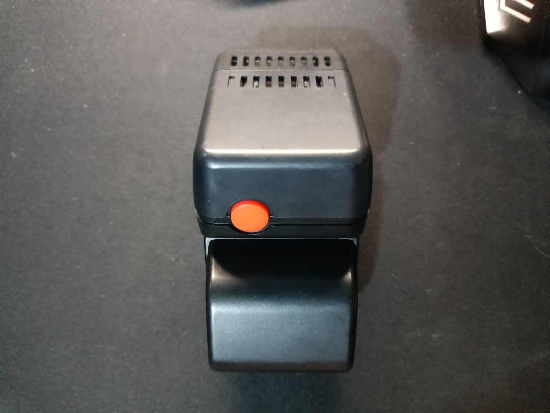 Camera flash "Victor Battery video light" (Category: Flashes) located in Caloocan City. Submitted by glavesart (Listing ID 1411360269, Image 3). Description: victor Battery Camera light for filming with charger na..