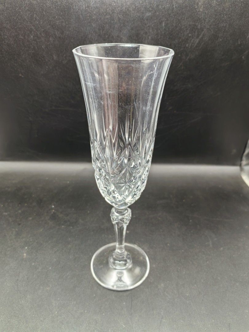Champagne Flute (Category: Other Kitchenware & Tableware) located in Cebu City. Submitted by dudes_villanueva (Listing ID 1411416373, Image 2). Description: Champagne Flute 📌In very good condition. 📌Etched Cut Glass Diameter: 2.5 in Height: 8.25 in.
