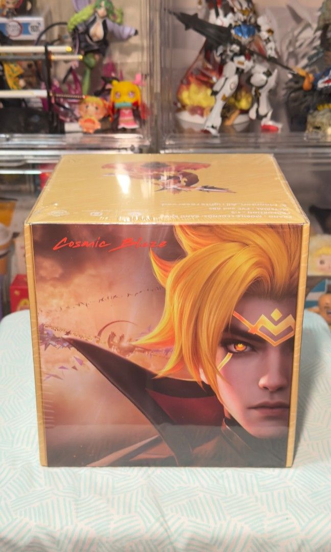 Cosmic Blaze Claude M6 Figurine (Category: Figurines & Statues) located in Manila. Submitted by geezaam (Listing ID 1411321959, Image 1). Description: Cosmic Blaze Claude M6 Figurine (M6 Exclusive) – Sealed 💰 ₱20,000 Selling an original Cosmic Blaze Claude M6 Figurine, sourced directly from the MLBB M6 Event. ✔ 100% authentic ✔ Brand new & sealed ✔ Pristine condition ✔ Delivered August, well preserved A must-have collectible for MLBB enthusiasts