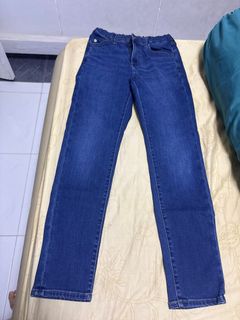 (Category: ) located in . Submitted by ana.sta (Listing ID 1411390807, Image 1). Description: .