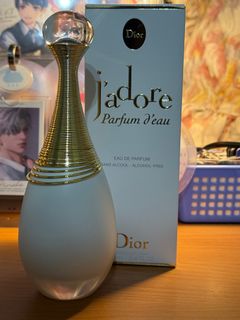 由 perfume_paradise (刊登 ID 1411279183，圖片 1) 提交，位於 的 (類別：)，說明：。