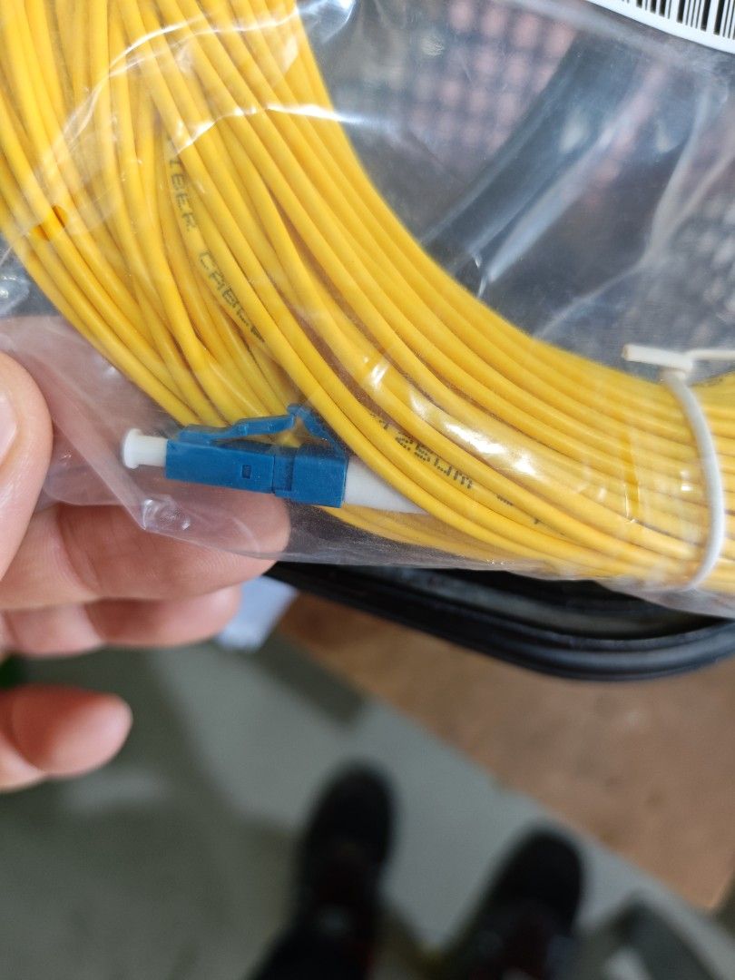 Fiber cable (Category: Cables & Adaptors) located in Singapore. Submitted by tonneyr (Listing ID 1411279896, Image 2). Description: CABLE ASSEMBLY TEST VALUES P/N: SX45LCUPCLCUPE WO/N: HP1310 00215 Description S-XLCUPC-LOUPC Z-45 Fresh Cord LC to LC, 45meter meetup at bedok north street 5 (486132).