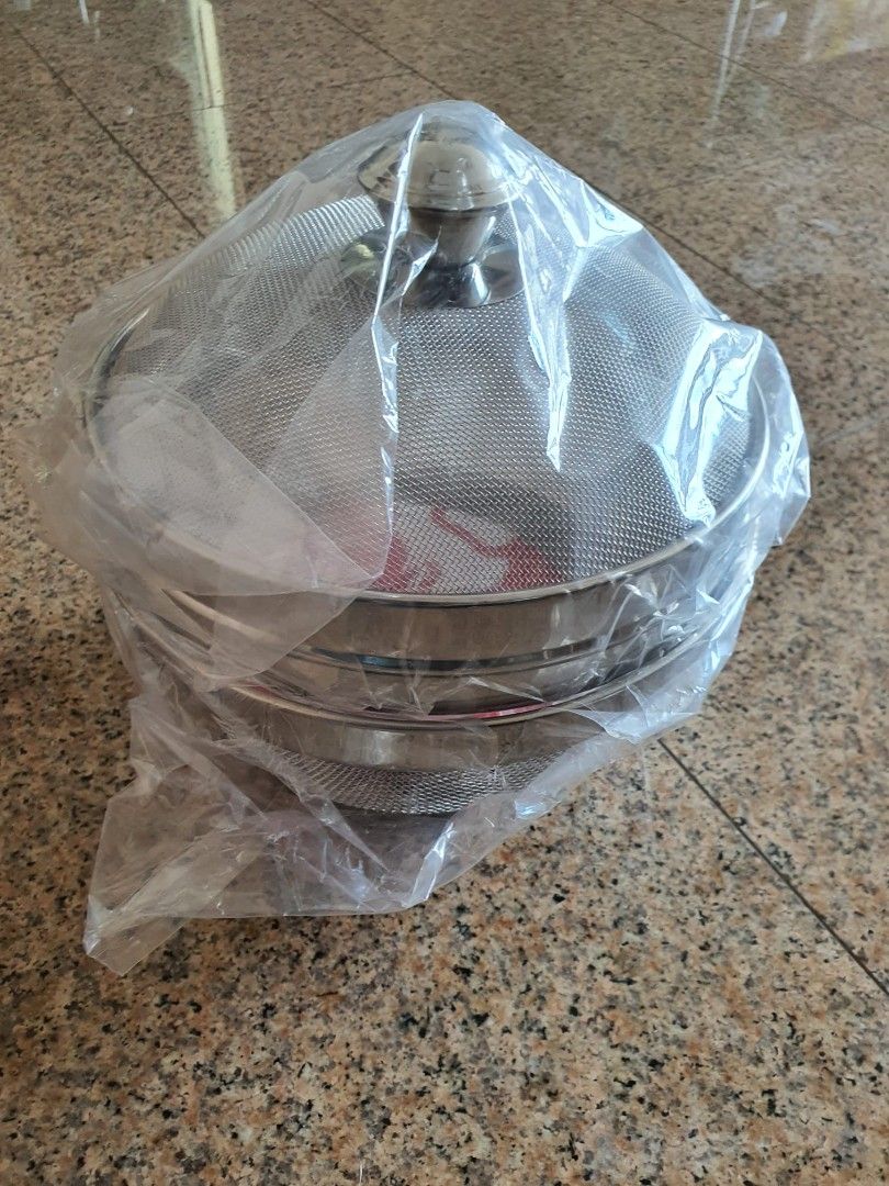 Fruit Basket (Category: Food Organisation & Storage) located in Singapore. Submitted by huggybears05 (Listing ID 1411298207, Image 1). Description: .
