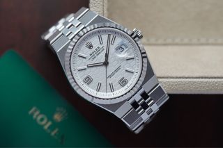 （分類：）位於 。 由 852alphawatch 提交（商品編號 1395419201，圖片 1）。簡介： 。