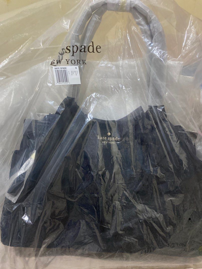 Kate Spade Chelsea Weekender Bag Black (Category: Luxury Bags & Wallets) located in Davao. Submitted by sherylblossom (Listing ID 1411347408, Image 2). Description: Brand New Sealed original only.