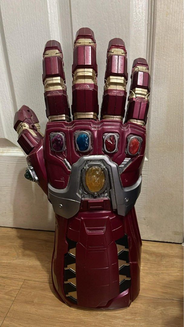 Marvel Legends Nanogauntlet (Category: Figurines & Statues) located in Pasay City. Submitted by adastra_ph (Listing ID 1411311444, Image 1). Description: - Detailed replica of the Infinity Gauntlet from the Avengers movies. - Features the iconic design and six Infinity Stones. - Made of plastic with a metallic finish. - Designed to fit over a hand. - Articulated fingers. - Issue: battery compartment, can be replaced anytime. - Original price: 8,0