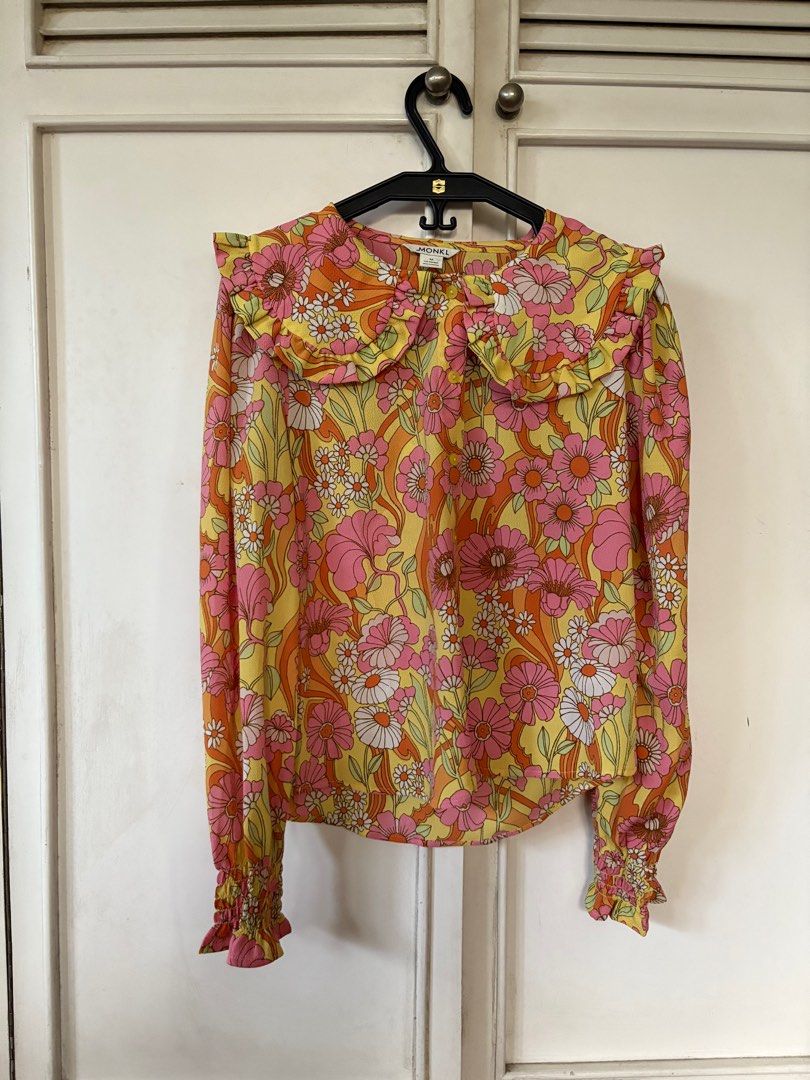 Monki Floral Blouse - Size M (Category: Blouses) located in Quezon City. Submitted by mcpar9685821 (Listing ID 1411319257, Image 1). Description: •worn only a few times, still in excellent condition •unique collar •retro and colorful design •sleeves end in elastic cuffs •very lightweight material; comfortable .