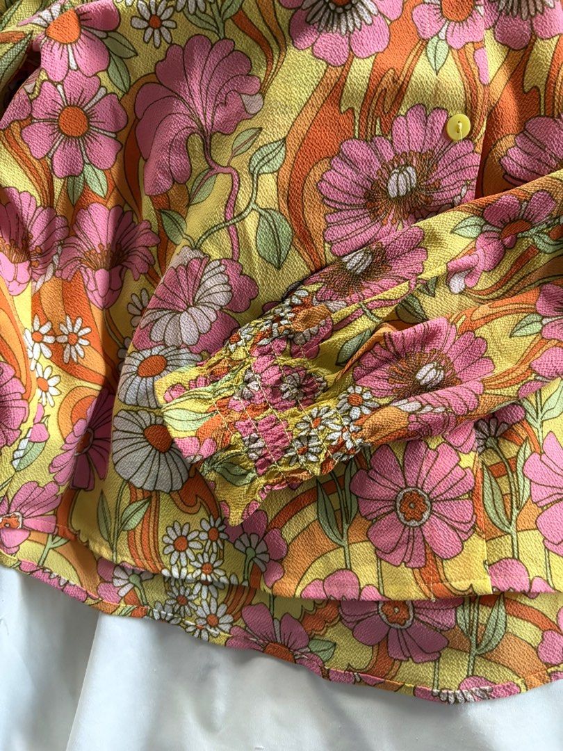 Monki Floral Blouse - Size M (Category: Blouses) located in Quezon City. Submitted by mcpar9685821 (Listing ID 1411319257, Image 3). Description: •worn only a few times, still in excellent condition •unique collar •retro and colorful design •sleeves end in elastic cuffs •very lightweight material; comfortable .