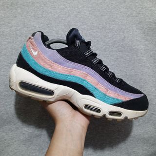 (Category: ) located in . Submitted by uishoe (Listing ID 1411437843, Image 1). Description: .