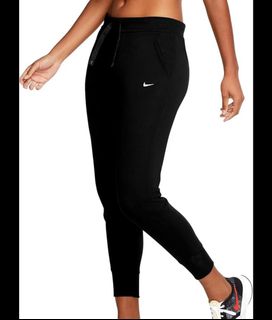 (Category: ) located in . Submitted by clearmywardrobepleasee (Listing ID 1411308081, Image 1). Description: .