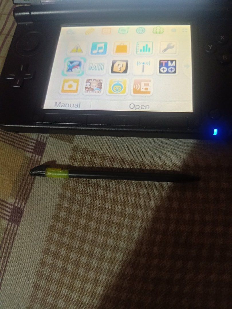 Nintendo 3DS Black with Pokemon X Game (Category: Nintendo) located in Manila. Submitted by silentjoseph (Listing ID 1411279032, Image 1). Description: - Black Nintendo 3DS console - Includes Pokemon Sun and Moon - Console is in working condition - Shows main menu and gameplay of Pokemon X - Comes with stylus.
