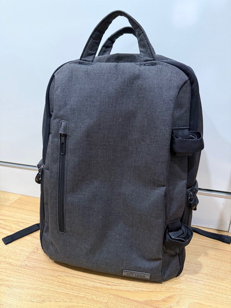 Off toco Camera Backpack - Black (Category: Camera Bags & Carriers) located in Singapore. Submitted by nano_2002 (Listing ID 1411416112, Image 2). Description: .
