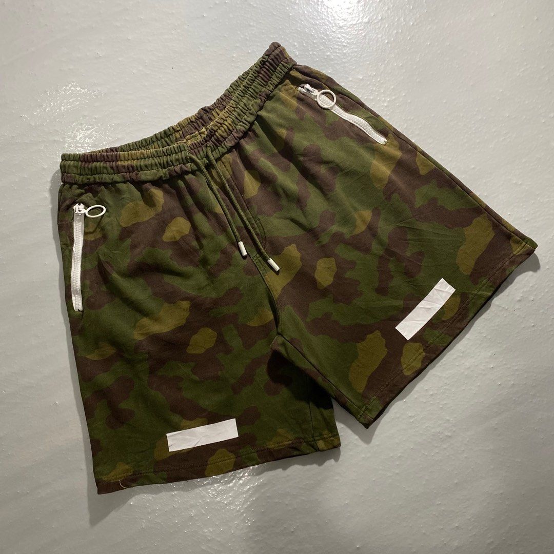 OFF WHITE CAMOU SHORT (Category: Shorts) located in Bacolod City. Submitted by antizero.6100 (Listing ID 1411411269, Image 1). Description: Excellent condition 9/10 color rate Need wash For big boys Off/Legit Complete tags Size 34-44 waist 21.5L.