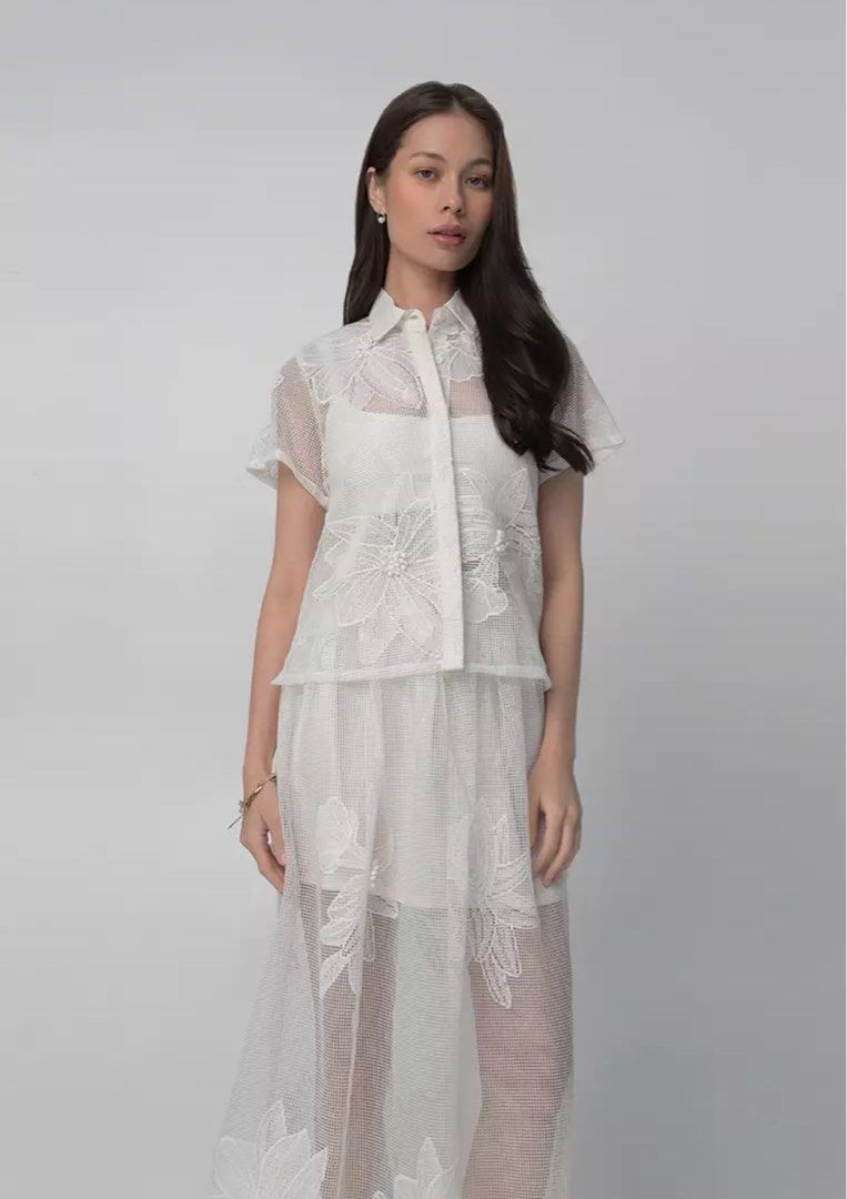 RAF bern skirt & short sleeve top (Category: Sets or Coordinates) located in Bayombong. Submitted by nica7 (Listing ID 1411411224, Image 2). Description: Used once sa beach weding Bought them separately po Both xs Skirt has detachable short inset For sale set for 3k.