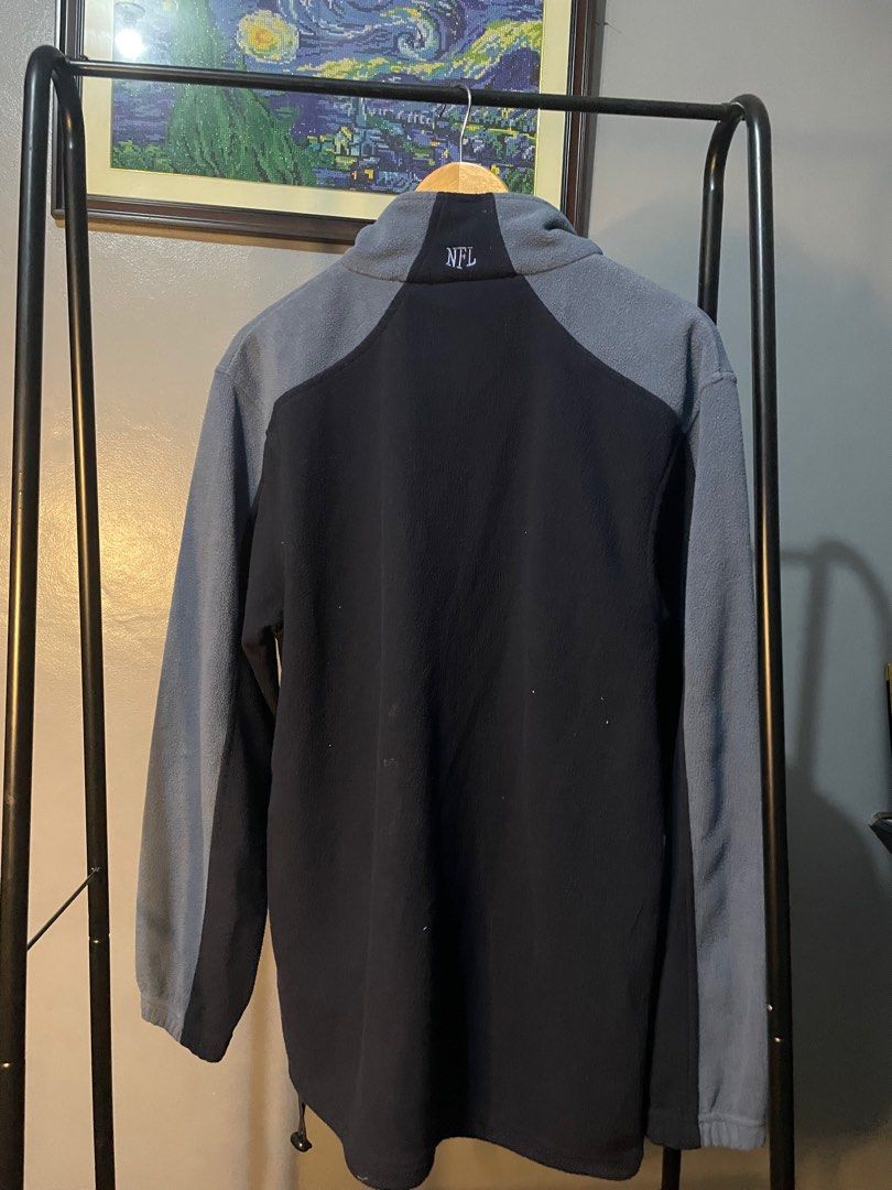 Seahawks NFL Fleece Jacket (Category: Coats, Jackets and Outerwear) located in Manila. Submitted by threadsvault__ (Listing ID 1411412243, Image 3). Description: - Seahawks fleece jacket - Half-zip closure - Adjustable hem - 22x29.5 .