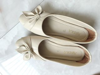 (Kategori: ) berada di . Dikirim oleh daneqa (ID iklan 1411300737, Gambar 1). Deskripsi: .