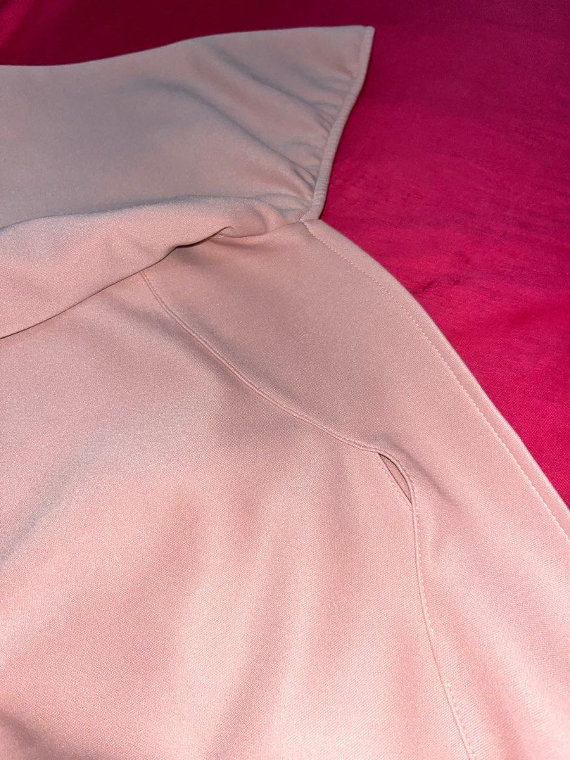 Square Neck Long Sleeve Dress (Category: Dresses) located in Manila. Submitted by magsdraft (Listing ID 1411372334, Image 3). Description: - Light pink dress - Square neckline - Long sleeves.