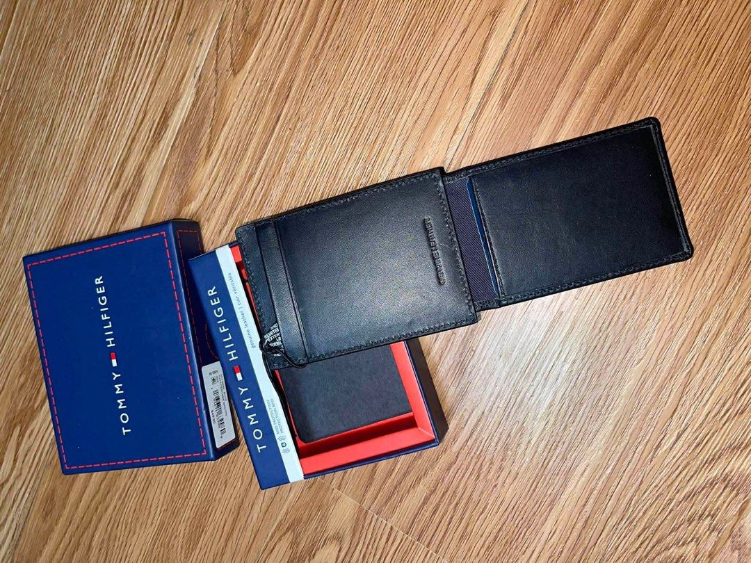 Tommy Hilfiger RFID / card holder (Category: Wallets & Card Holders) located in Quezon City. Submitted by ability024 (Listing ID 1411389816, Image 2). Description: This is brand new. Comes from US. No receipt and paper bag..