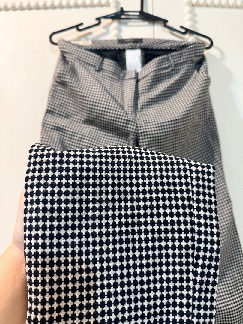 Trousers - Size XS ( Free SF) (Category: Other Bottoms) located in San Juan City. Submitted by clotim (Listing ID 1411431418, Image 2). Description: .