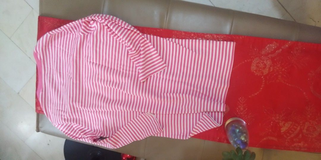 Uniqlo Stripe Pink Shirt (Category: Shirts) located in Pasig City. Submitted by castlecrest (Listing ID 1411373676, Image 2). Description: Brand :Uniqlo Color: Pink 5'0-5'3 height .