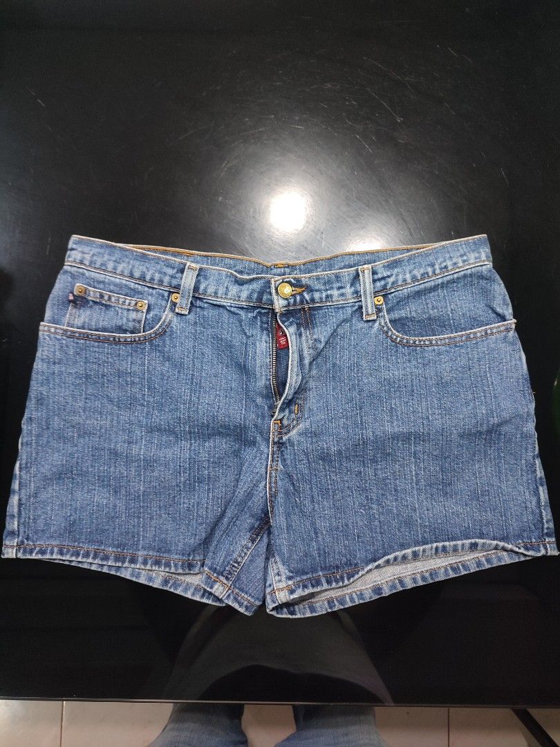 Womens Ralph Lauren Jorts (Category: Shorts) located in Cabuyao City. Submitted by ruster07 (Listing ID 1411310474, Image 1). Description: Ralph Lauren Womens Jorts Dimes: 37 Waistline 13.5 Length 13 Hem J&T courier Cabuyao Laguna loc .