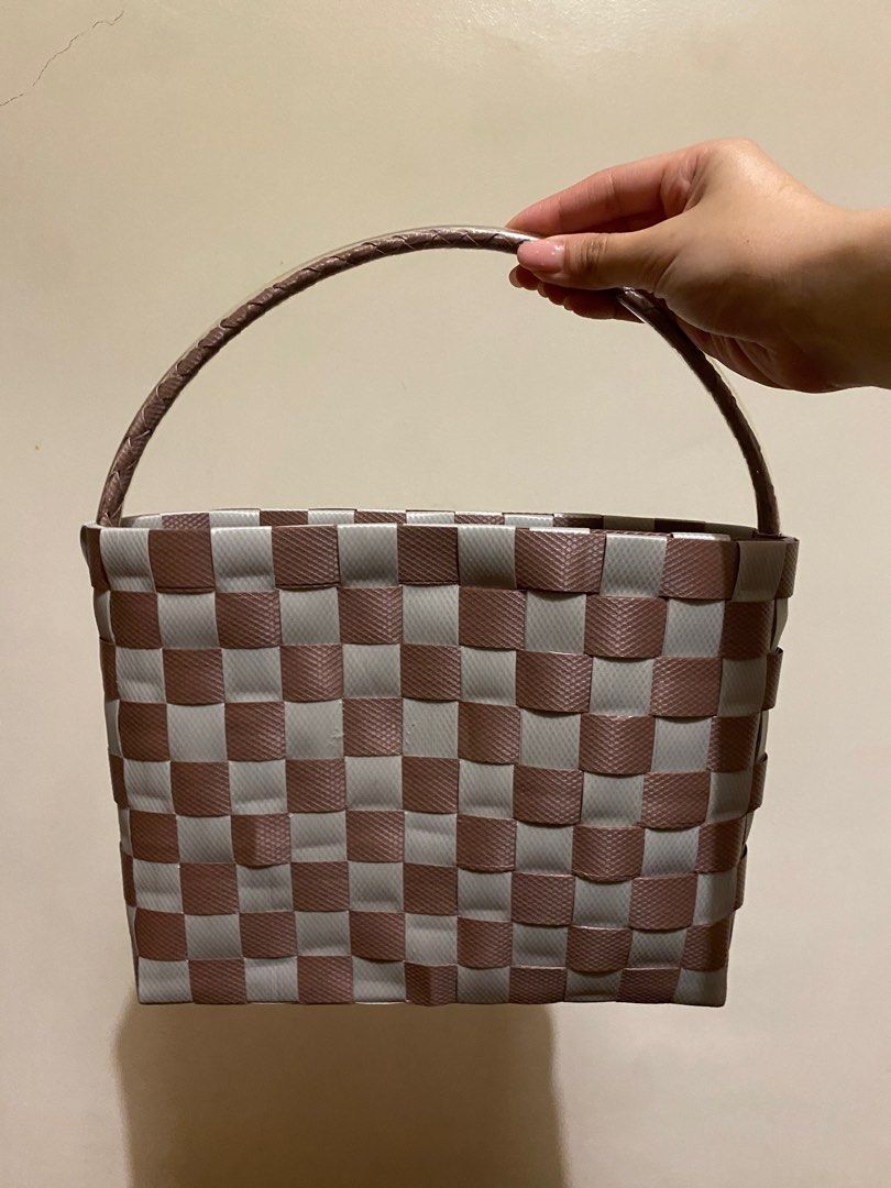 Woven Checkerboard Basket with Handle (Category: Tote Bags) located in Angeles City. Submitted by hellobeev (Listing ID 1411413296, Image 2). Description: - Brown and white checkerboard pattern - Sturdy handle for easy carrying - Made of recycled plastic material - Sample for selling but not approved - height 7 in, width 8-9 in, space inside 2.5 in - Square Pattern ✅ 400 - Checkerboard Pattern ✅ 400 - mop- gcash/bpi.