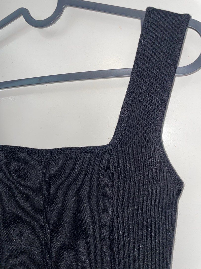 ZARA CORSET STYLE TANK TOP (Category: Sleeveless) located in Pasig City. Submitted by mverg (Listing ID 1411322155, Image 2). Description: super good quality .