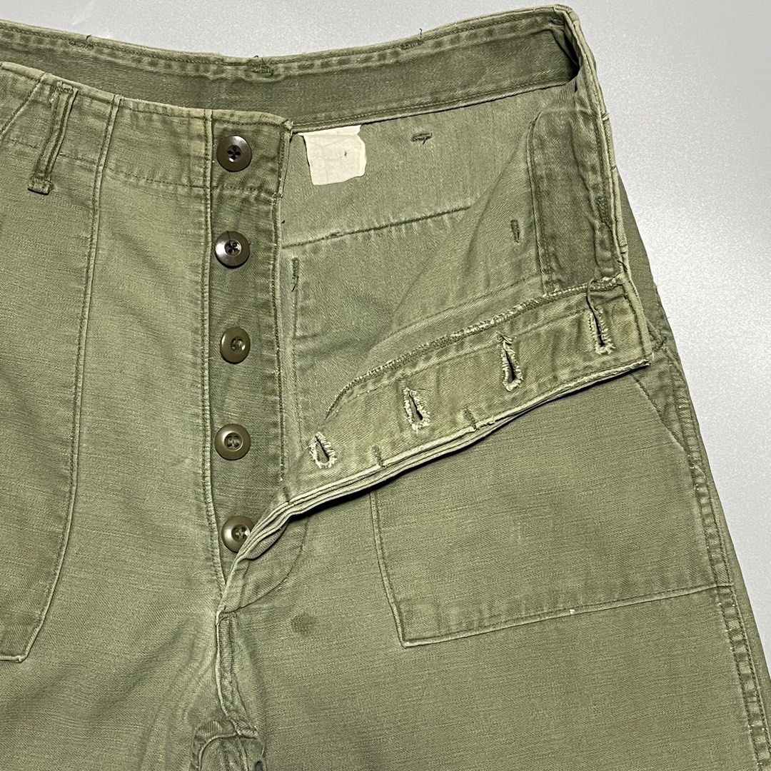 60’s OG-107 Type 2 Sateen Baker Pants (Category: Trousers) located in Zamboanga. Submitted by rag_20 (Listing ID 1411608852, Image 3). Description: 60’s OG-107 Type 2 Sateen Baker Pants The OG-107 trousers were introduced in 1952, but to truly understand where they came from and how they would eventually be utilized, you need to go back to the 1949 Army Uniform Board where the complete overhaul of the Army’s uniforms started. The introduction of 