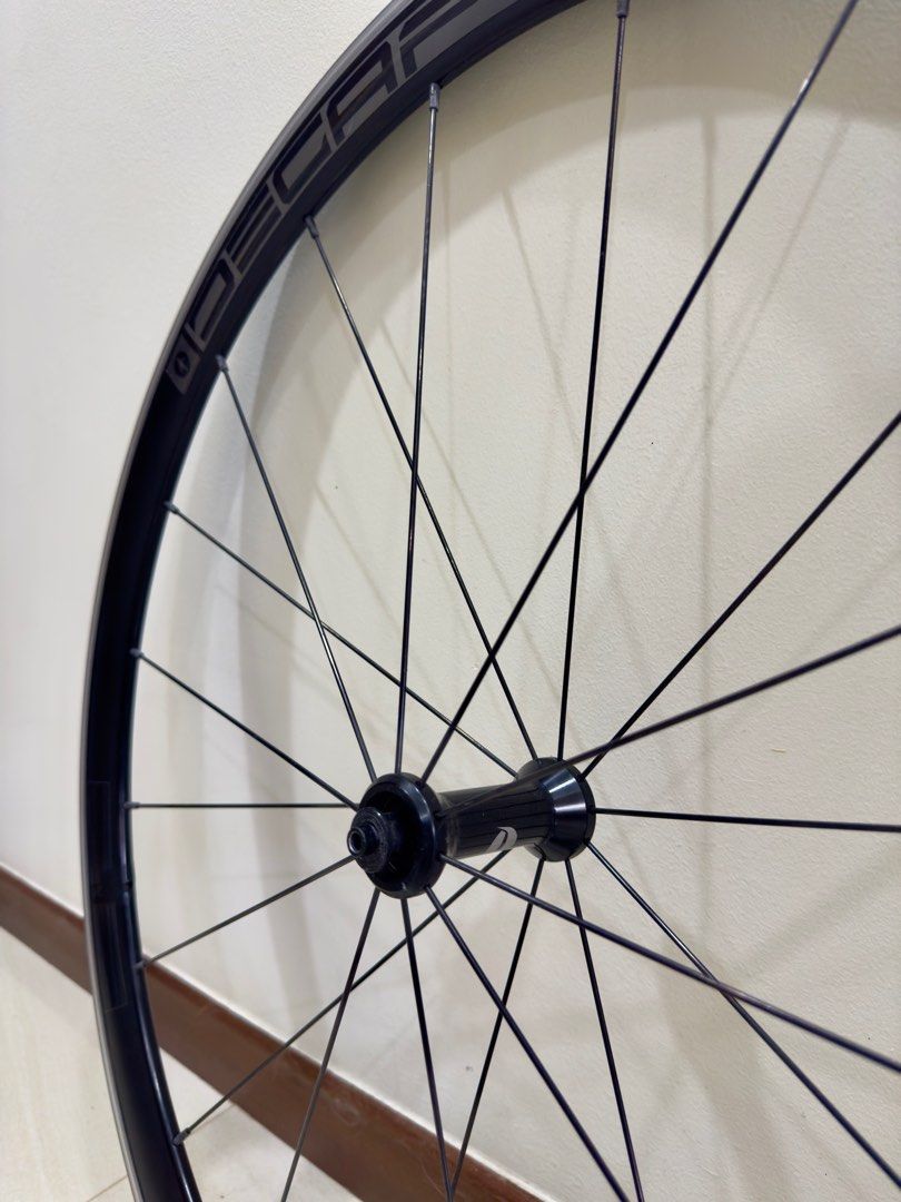 Decaf Cattiva 42mm Alloy Clincher Wheelset, Sports Equipment