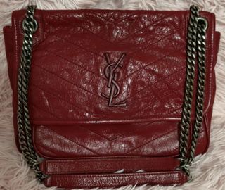 (Category: ) located in . Submitted by ctea_luv_shopping (Listing ID 1410507307, Image 1). Description: .
