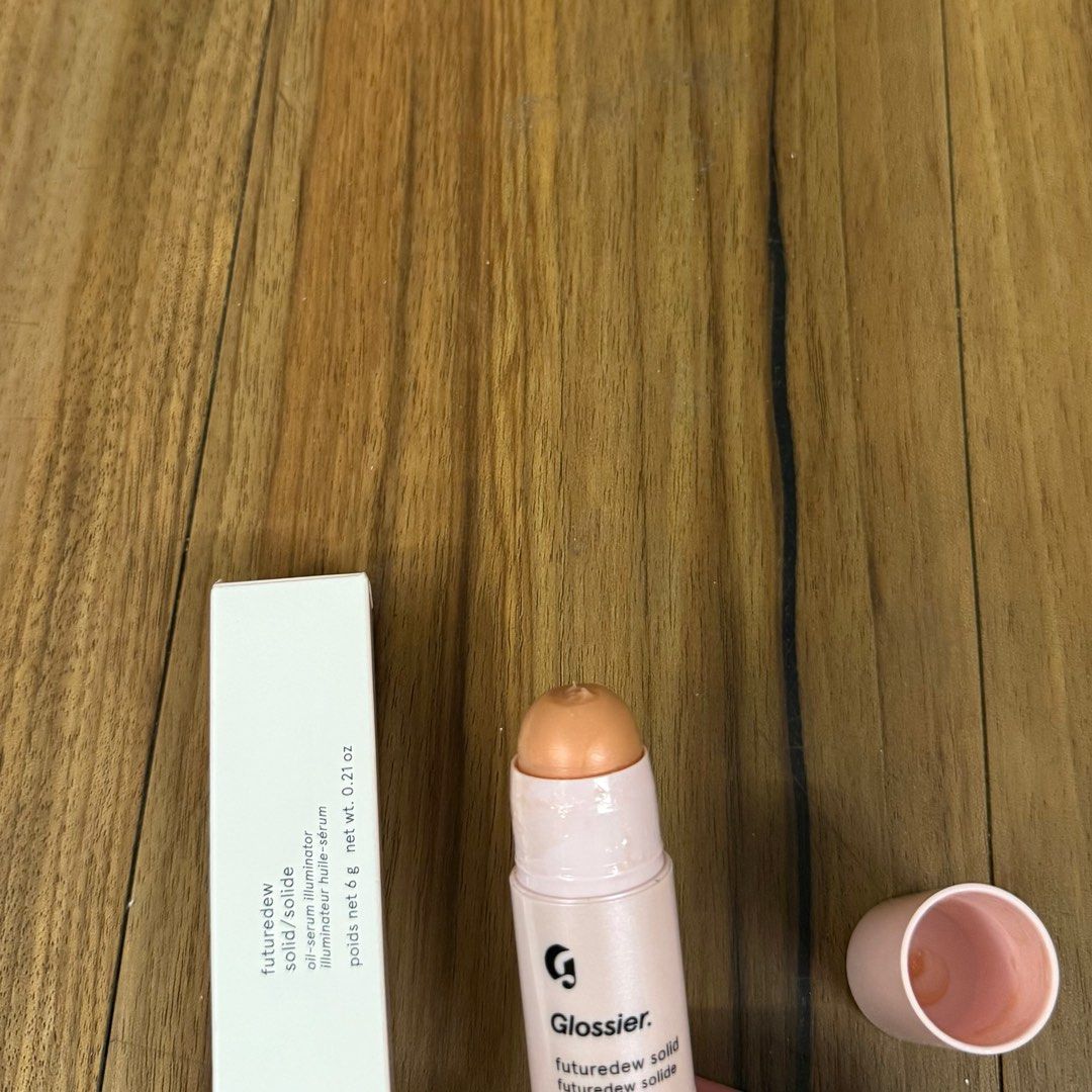 Glossier Futuredew Solid Illuminator (Category: Makeup) located in Quezon City. Submitted by glitznbits (Listing ID 1411486043, Image 2). Description: .